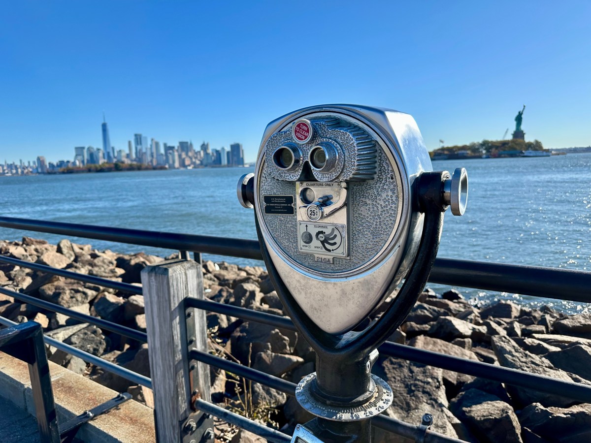 The Five-Question Walk: A Simple Ritual for Weekly&nbsp;Reflection